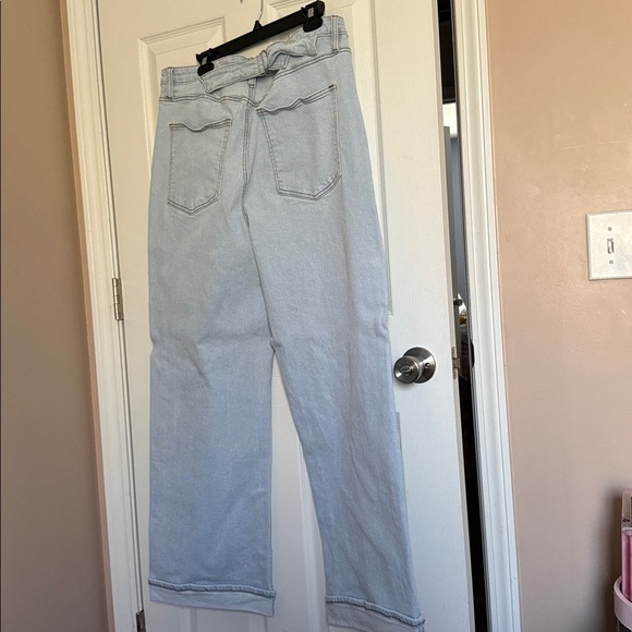 Wide Leg Jeans - Picture 2 of 3